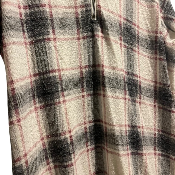 Torrid Women’s Top - Picture 4 of 9